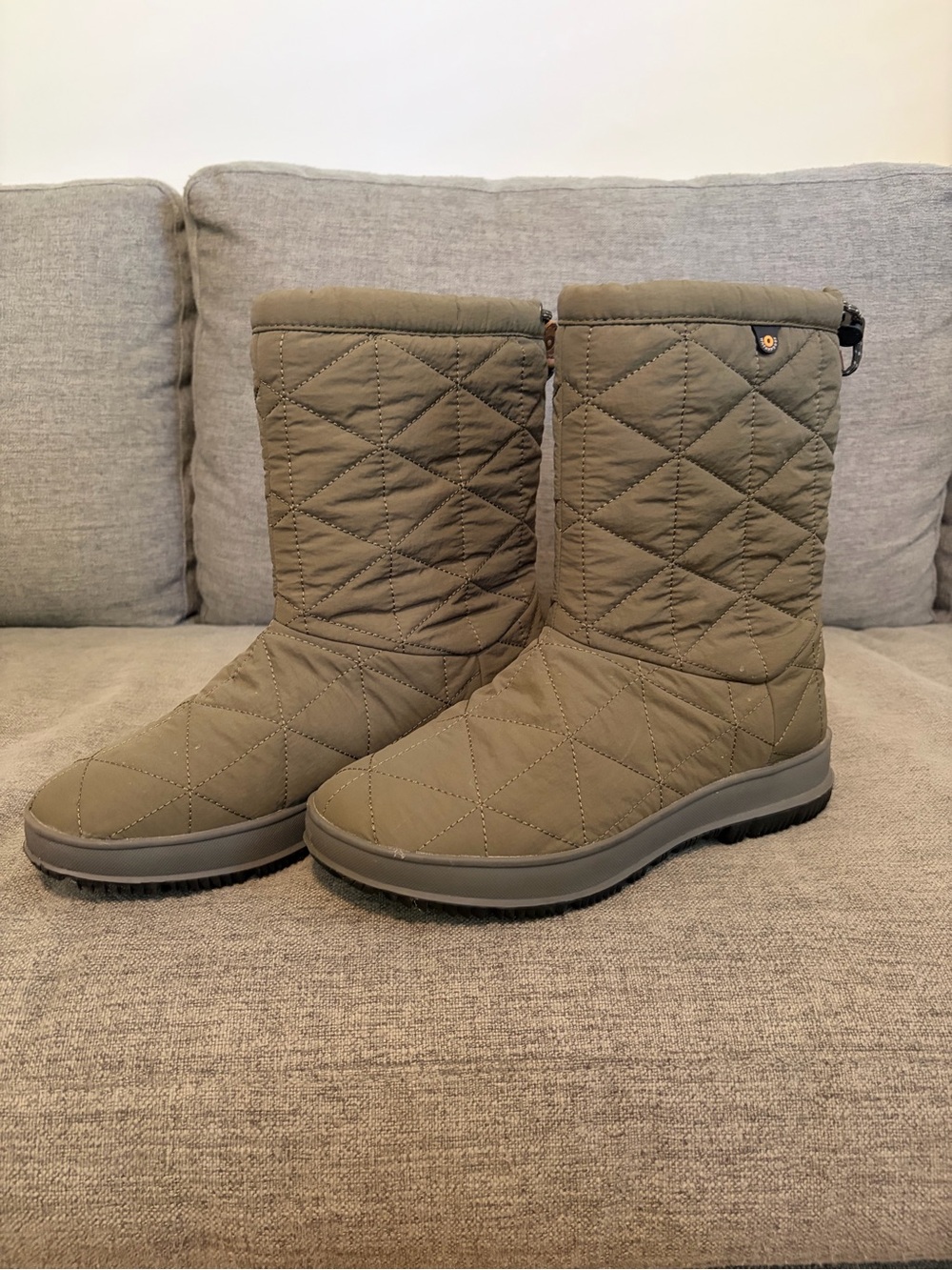 BOGS-Womens Quilted Winter Boots - Olive Green
